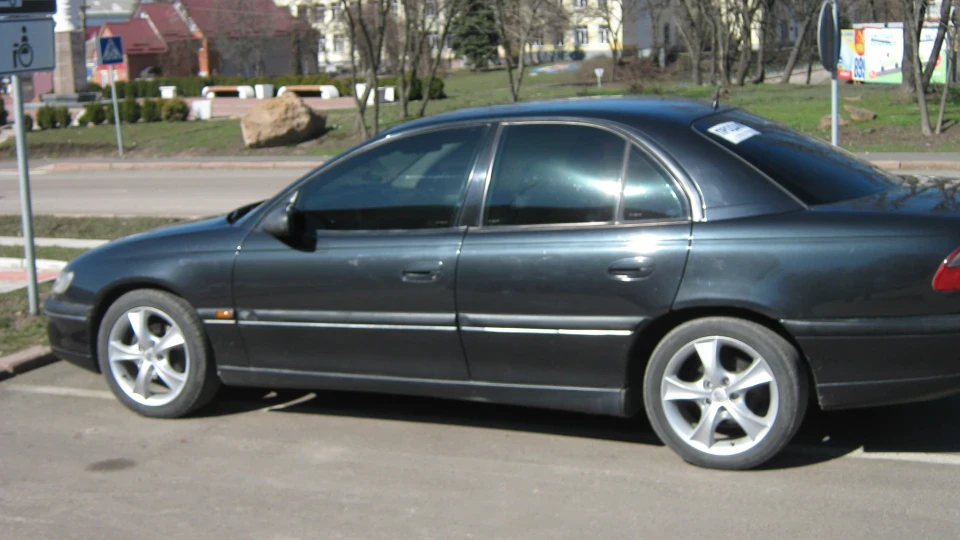 Opel Omega 3