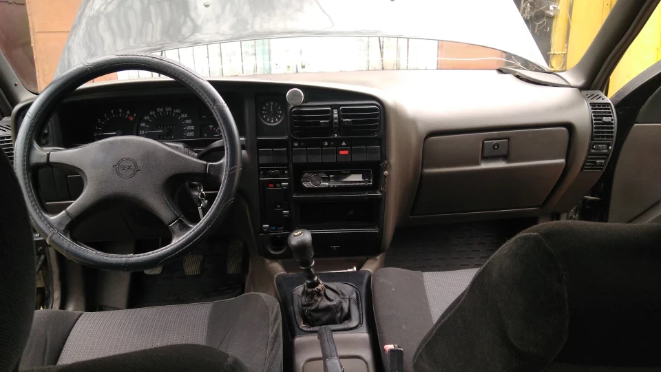 Opel Omega 2