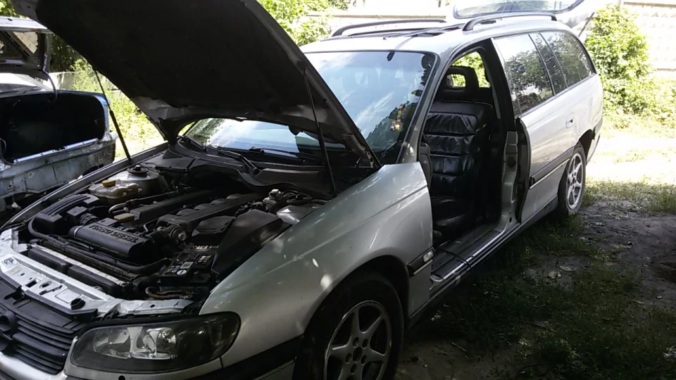 Opel Omega 100 =2,5 TD=