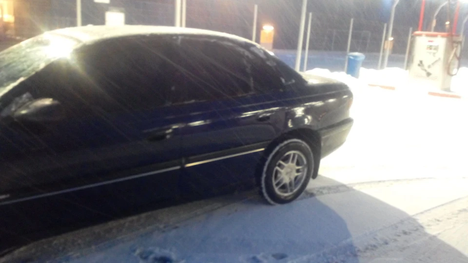 Opel Omega 100 2