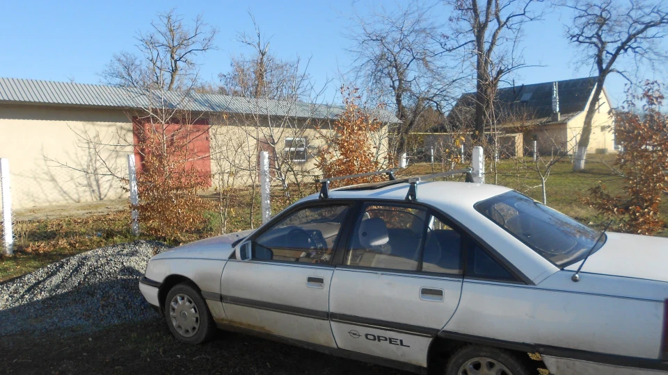 Opel Omega 1.8 карб Вебер 4