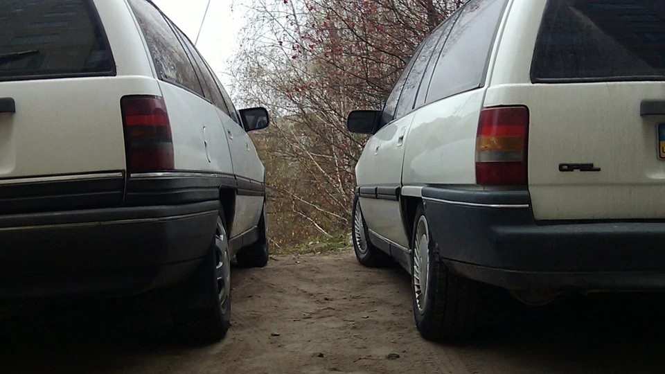 Opel Omega 2 літровий пакет молока 4