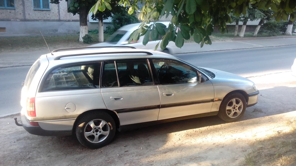 Opel Omega 2.0 16 клапанів