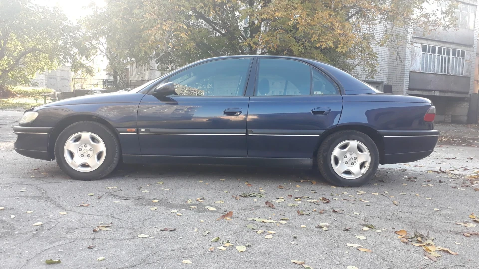 Opel Omega 2.0 16v 3