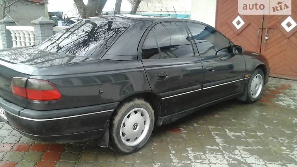 Opel Omega 2.0 16V 4