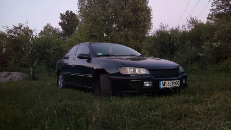 Opel Omega 2.0 16v 3