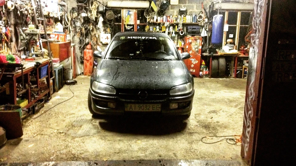 Opel Omega 2.0 16v 5