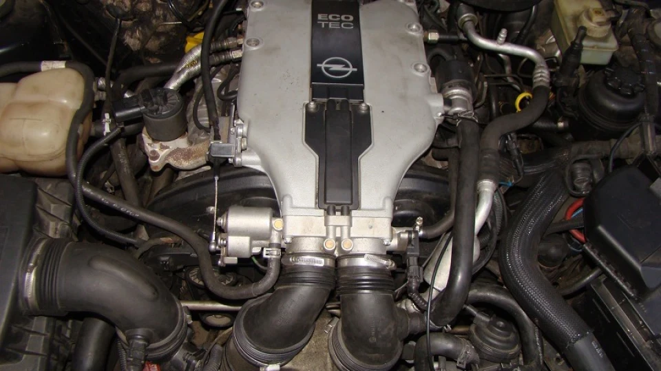 Opel Omega 2.0 (3.0) 2.0 5