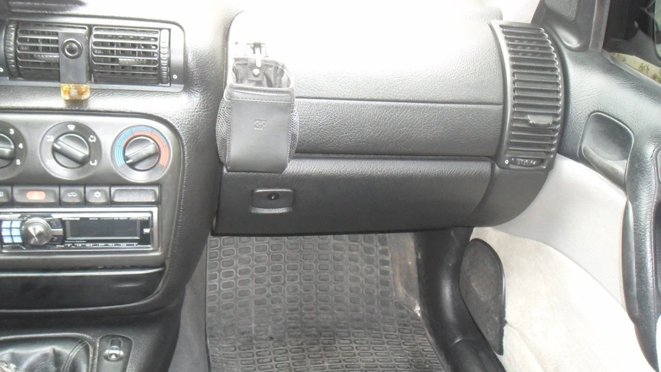 Opel Omega 2.0 8V 5
