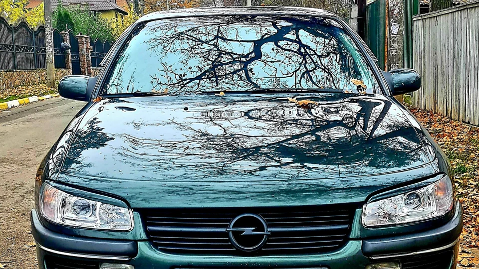 Opel Omega 2.0 бензин 2