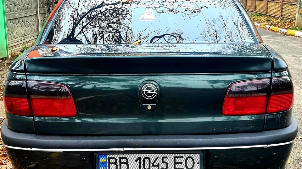 Opel Omega 2.0 бензин 3