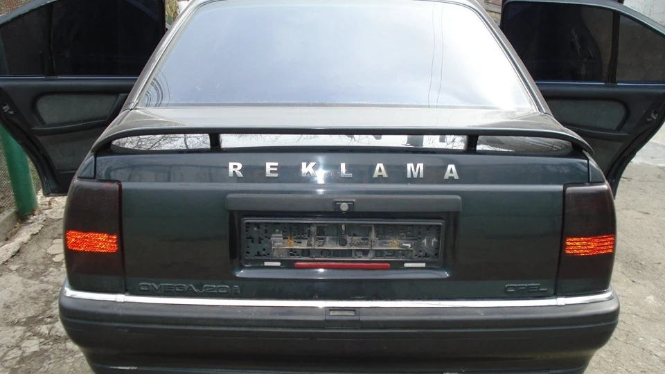 Opel Omega 2.0 CD 2