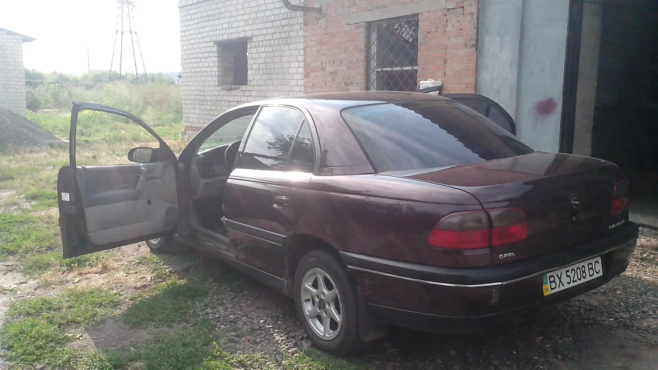 Opel Omega 2.0 газ бензин 2
