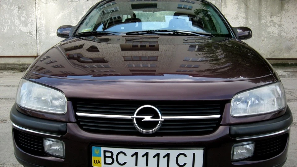 Opel Omega «2.0 i 16V» 5