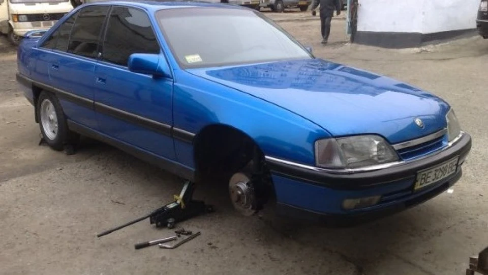 Opel Omega 2.0 Turbo 4