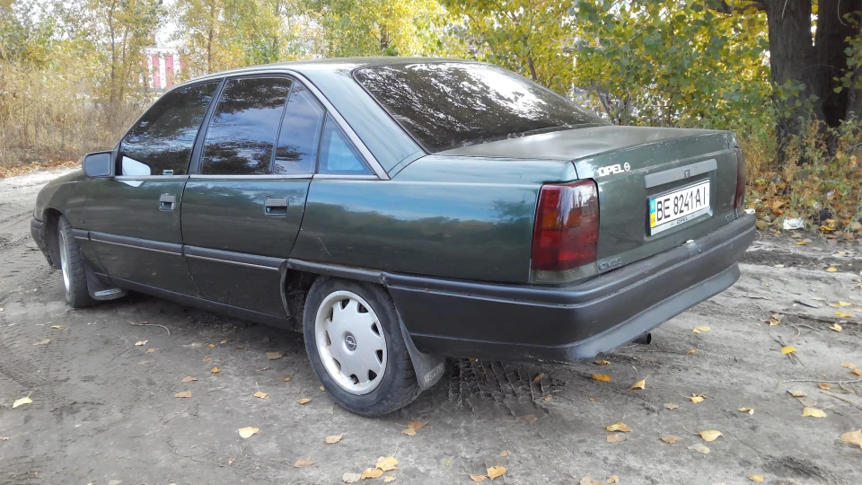 Opel Omega 2.0 3