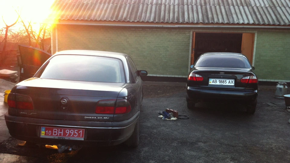 Opel Omega 2.0 4