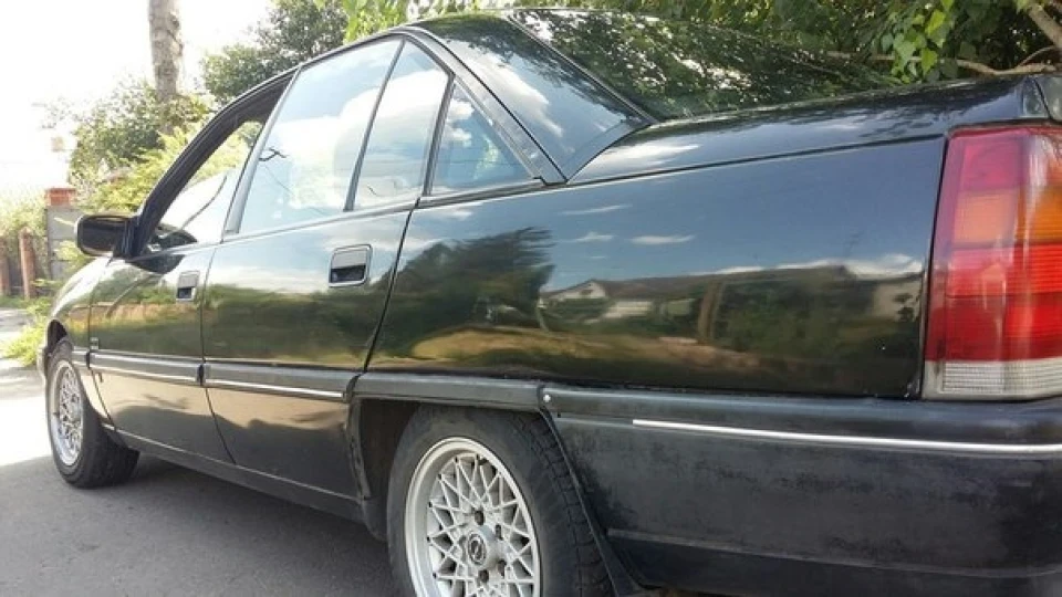 Opel Omega 2.0i