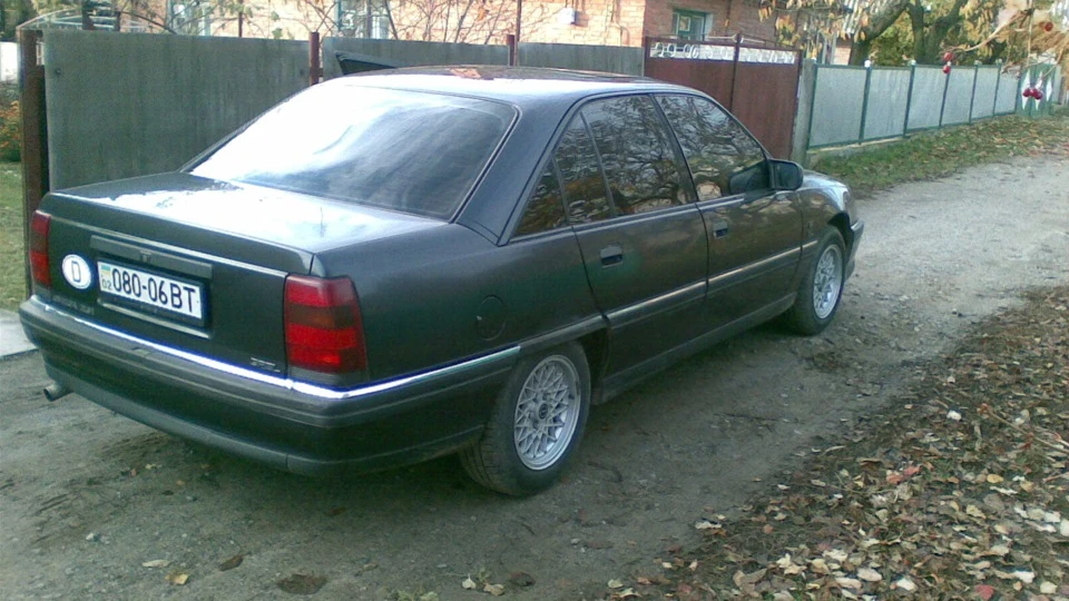 Opel Omega 2,0І 2