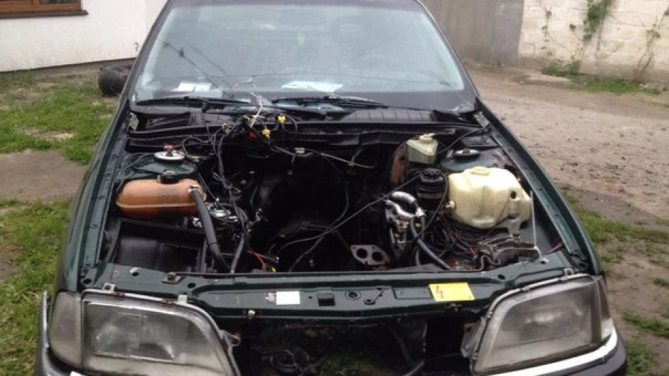 Opel Omega 2.0i 3