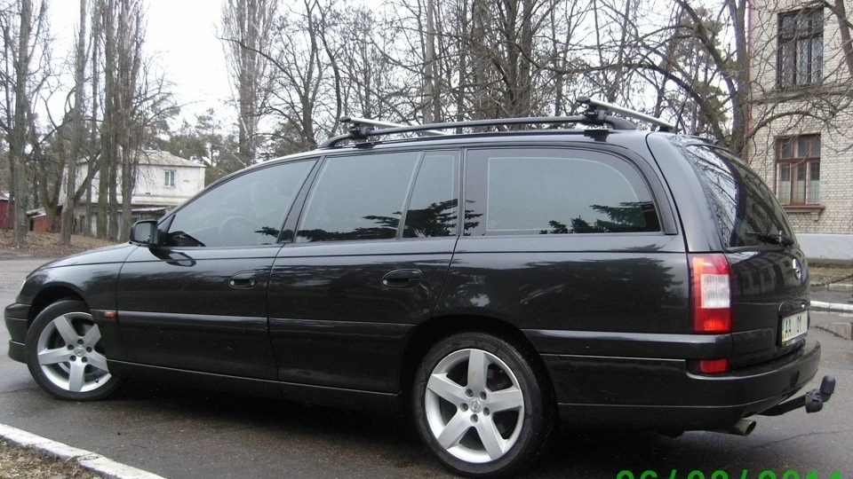 Opel Omega 2.2 АТ Снин у фраку 2