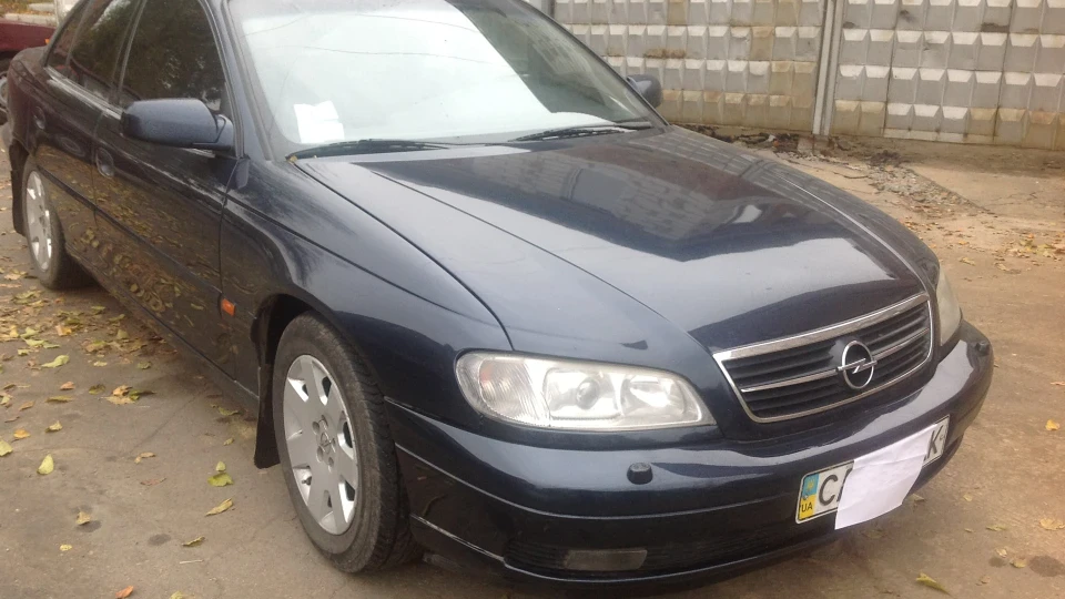 Opel Omega 2.2