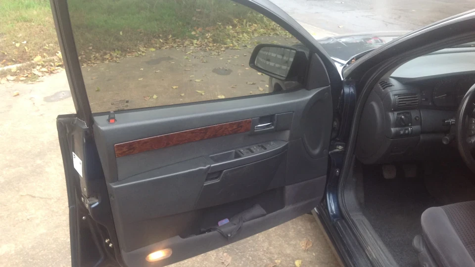 Opel Omega 2.2 4