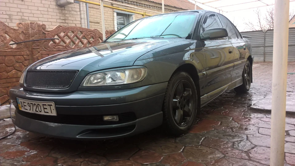 Opel Omega 2.2