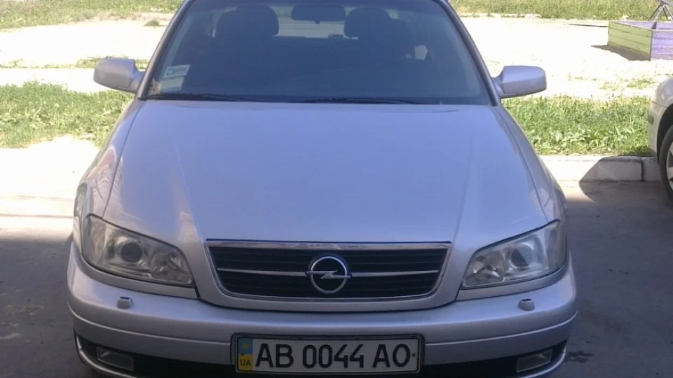 Opel Omega 2.2I 3