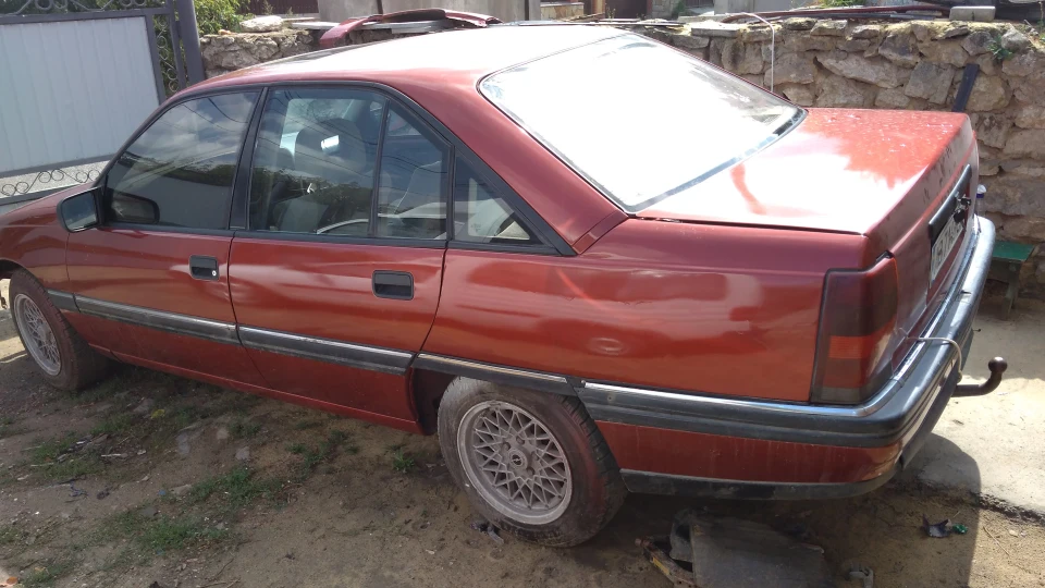 Opel Omega 2.4І 2