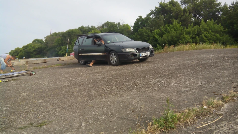 Opel Omega 2.5 MV6 - 2.0 MV6 4
