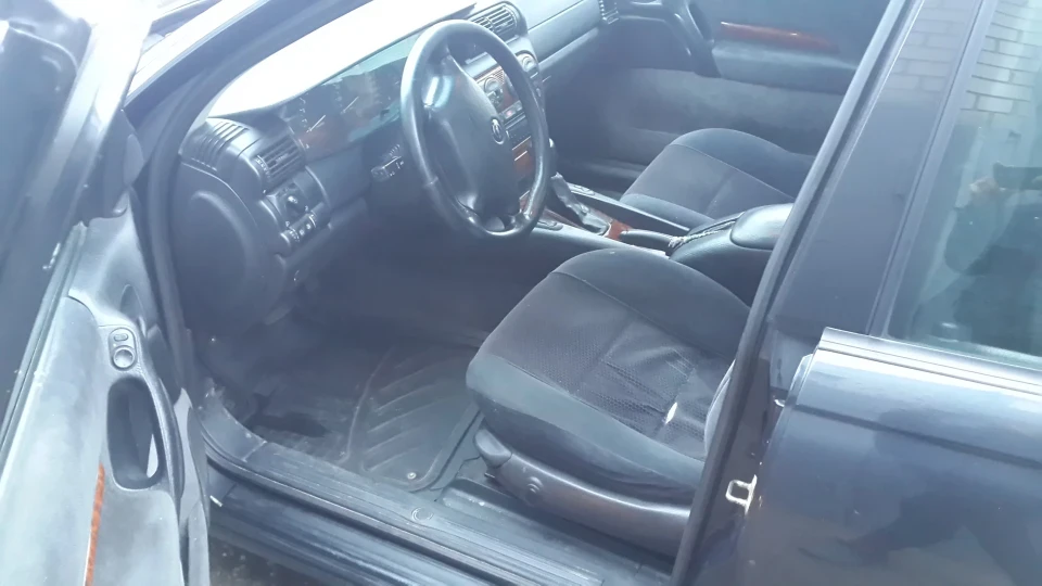 Opel Omega 2.5 V6 AT 3