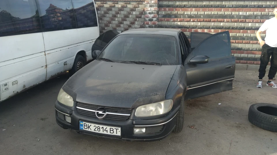 Opel Omega 2.5 v6
