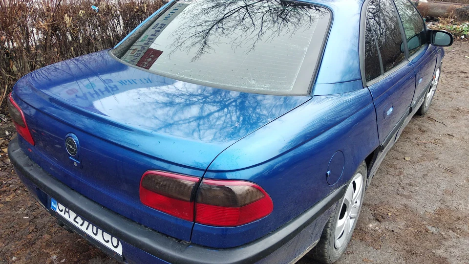 Opel Omega 2.5 V6