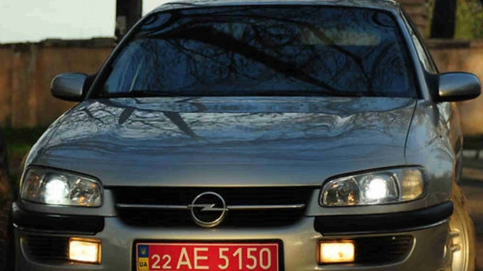 Opel Omega 2.5 V6i