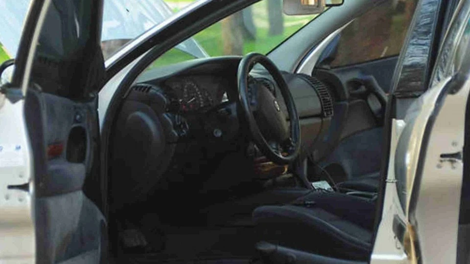 Opel Omega 2.5 V6i 5