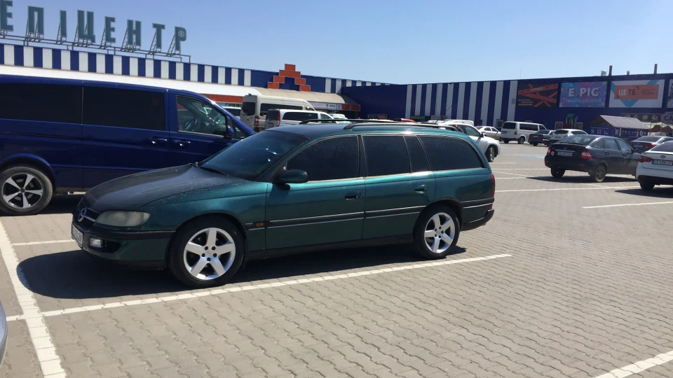 Opel Omega 2.5TD Caravan
