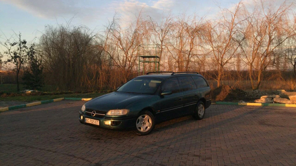 Opel Omega 2.5TD Caravan 5