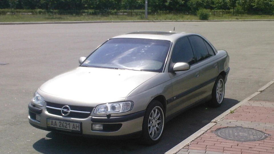 Opel Omega 2.5V6 ручка 4
