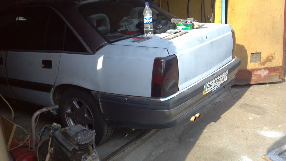 Opel Omega 2.6 Dual Ram