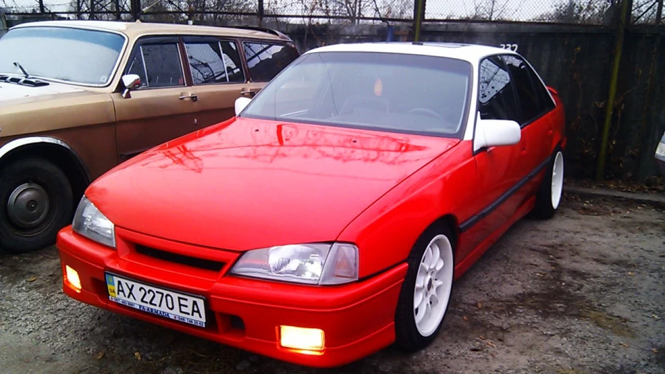 Opel Omega 3.0-24 V 4