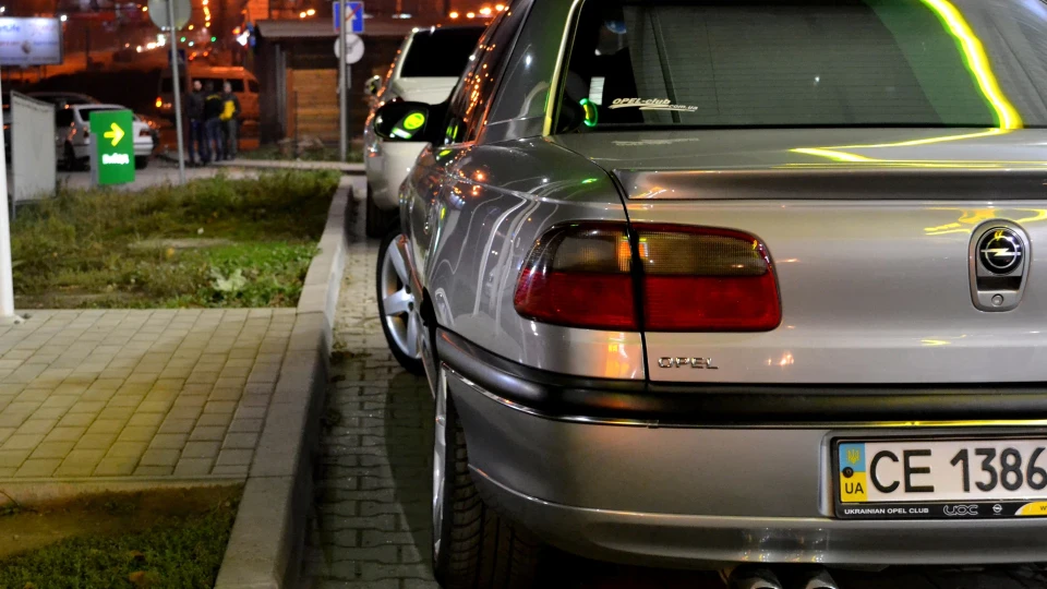 Opel Omega 3.0 MV6 #1 5