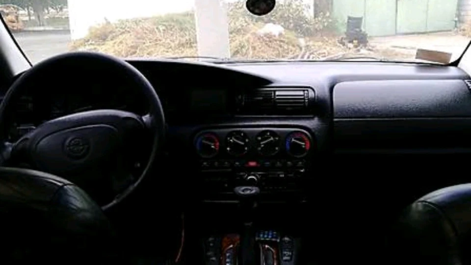 Opel Omega 3.0 МV6 5