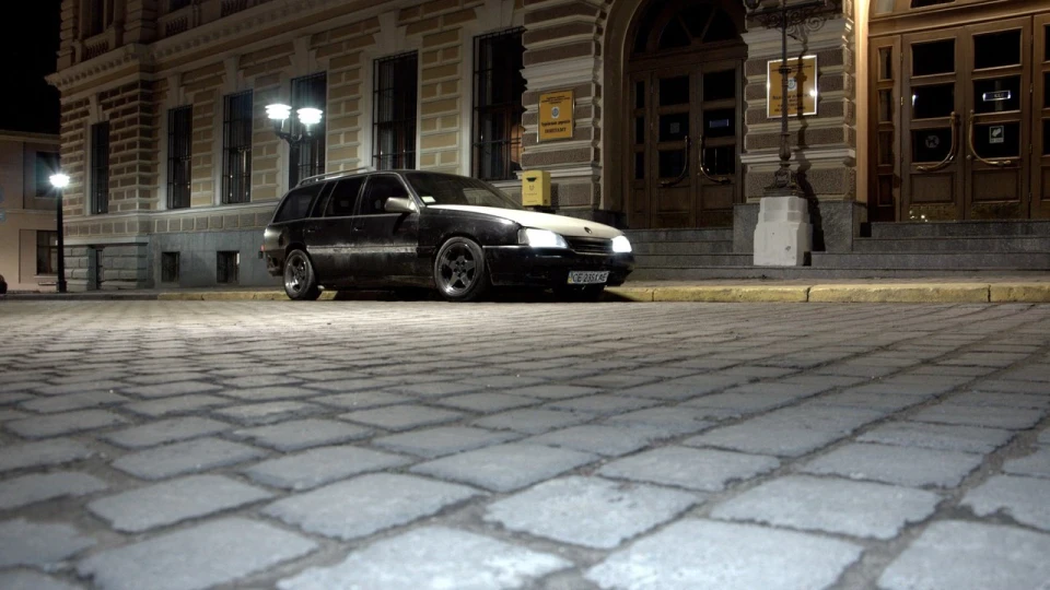 Opel Omega 3.0 Turbo 2