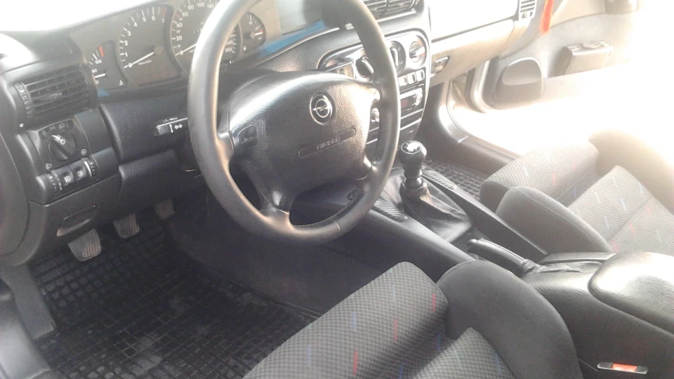 Opel Omega 3.0 V6 5