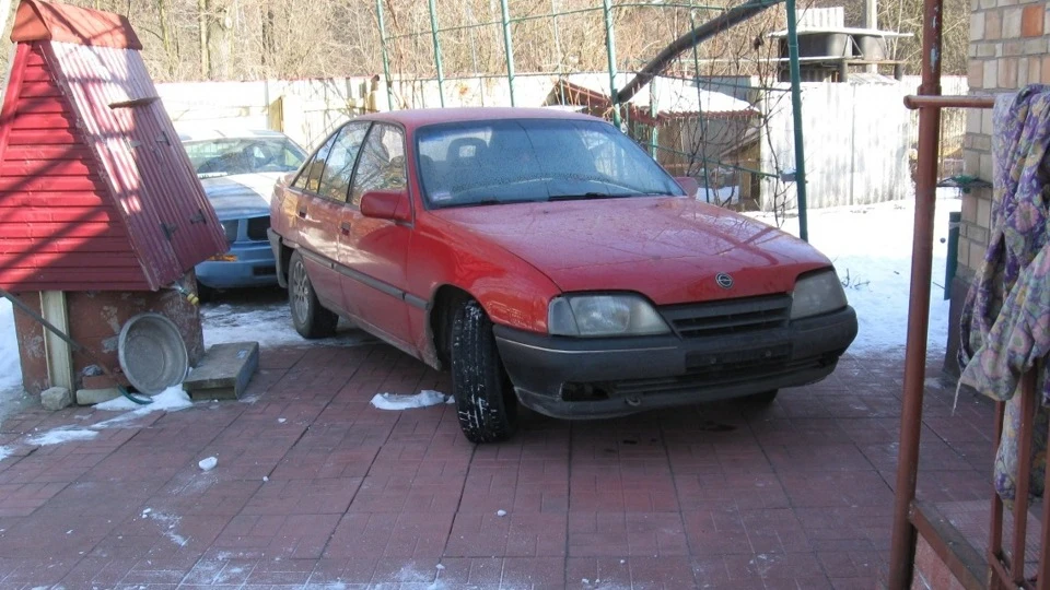 Opel Omega 3000 2