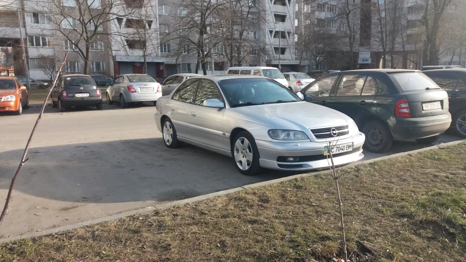 Opel Omega 3.0.V6. 2