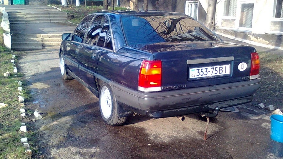 Opel Omega (9) диван на колесах 2