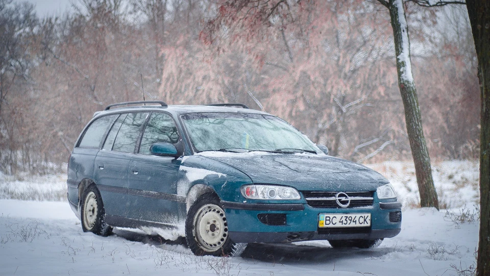 Opel Omega AS Schnitzer 2