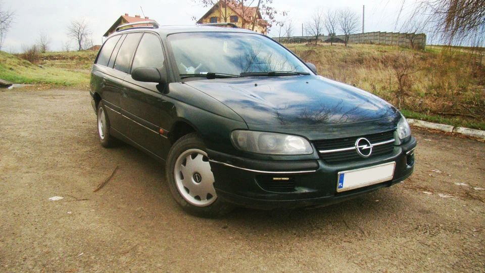 Opel Omega B 2.0 16v
